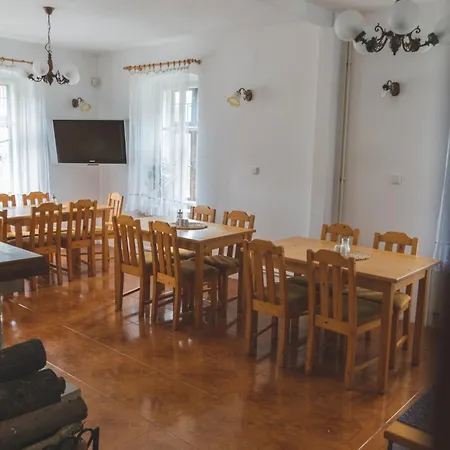 Anobis Konukevi *